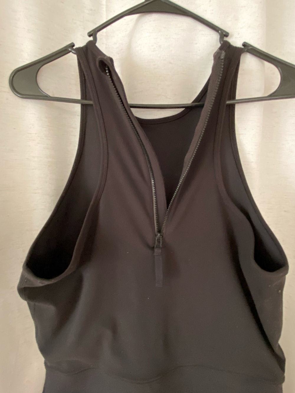 Vuori Daily Tennis Dress in Black Women’s Size Large Built in Shorts - Picture 7 of 13